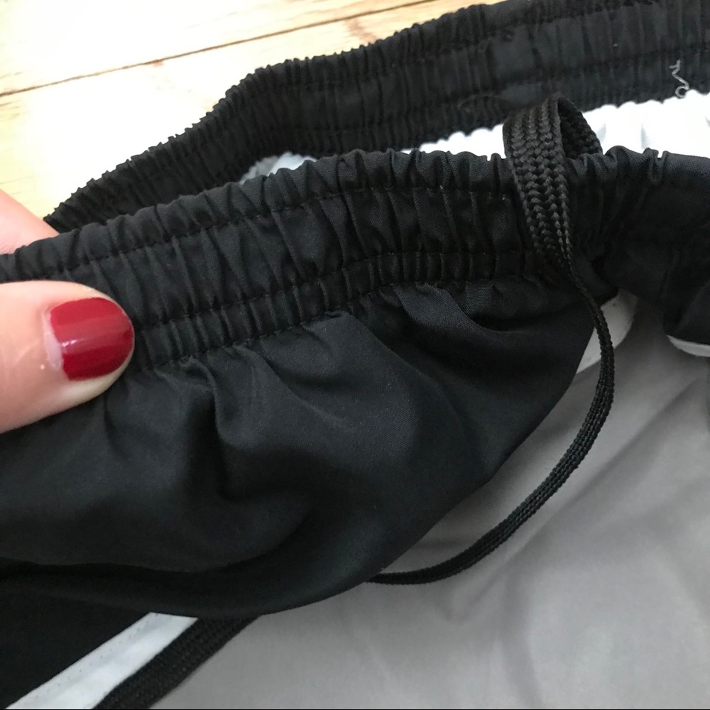 PONY Black & Gray Diagonal Design Athletic Shorts - Picture 7 of 8